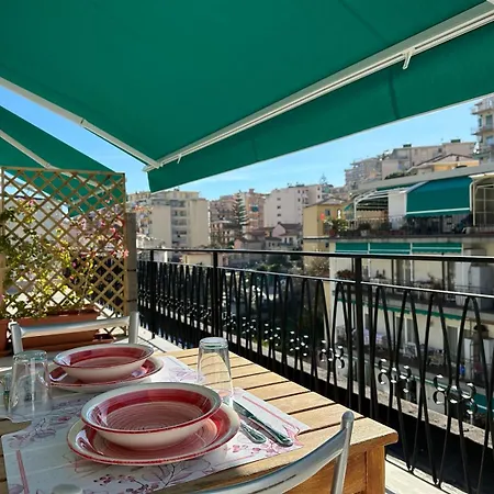 Apartmán Wh Tommy- Attico Monolocale Con Parcheggio Gratuito E Grande Terrazza - A 5 Minuti Dal Centro - Wifi Sanremo