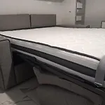 Apartman Wh-Maison Du Soleil-Attico Monolocale Con Parcheggio Gratuito E Grande Terrazza - A 5 Minuti Dal Centro - Wifi