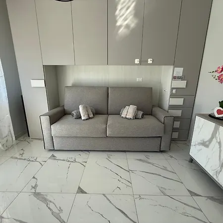 Apartman Wh-Maison Du Soleil-Attico Monolocale Con Parcheggio Gratuito E Grande Terrazza - A 5 Minuti Dal Centro - Wifi San Remo