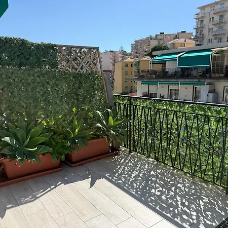 Wh-Maison Du Soleil-Attico Monolocale Con Parcheggio Gratuito E Grande Terrazza - A 5 Minuti Dal Centro - Wifi Apartman *