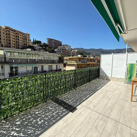 Wh Tommy- Attico Monolocale Con Parcheggio Gratuito E Grande Terrazza - A 5 Minuti Dal Centro - Wifi * Sanremo