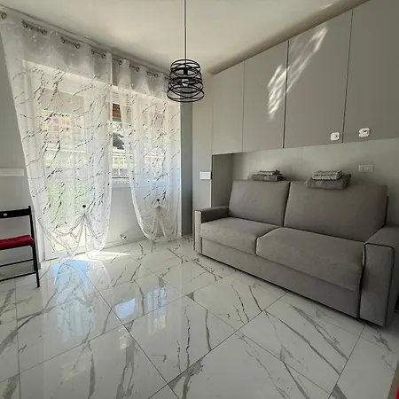 Wh-Maison Du Soleil-Attico Monolocale Con Parcheggio Gratuito E Grande Terrazza - A 5 Minuti Dal Centro - Wifi Apartman *
