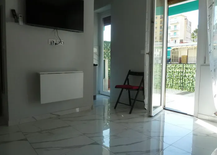 Wh Tommy- Attico Monolocale Con Parcheggio Gratuito E Grande Terrazza - A 5 Minuti Dal Centro - Wifi Daire Sanremo